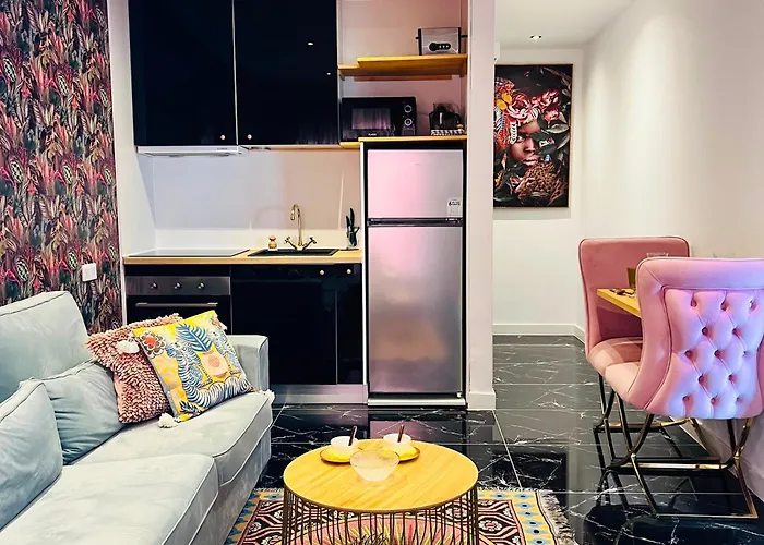Luxury Kim Apartment New Pool, Ocean View & Wifi Free
